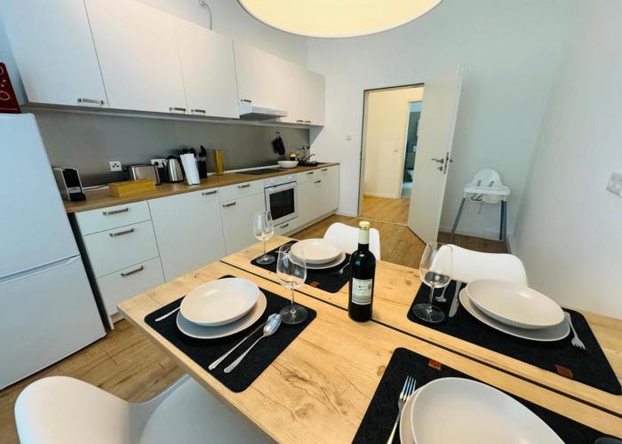 Neu und modern - 2 Schlafzimmer - Arbeitsplatz - Nespresso