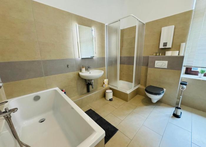 Neu und modern - 2 Schlafzimmer - Arbeitsplatz - Nespresso
