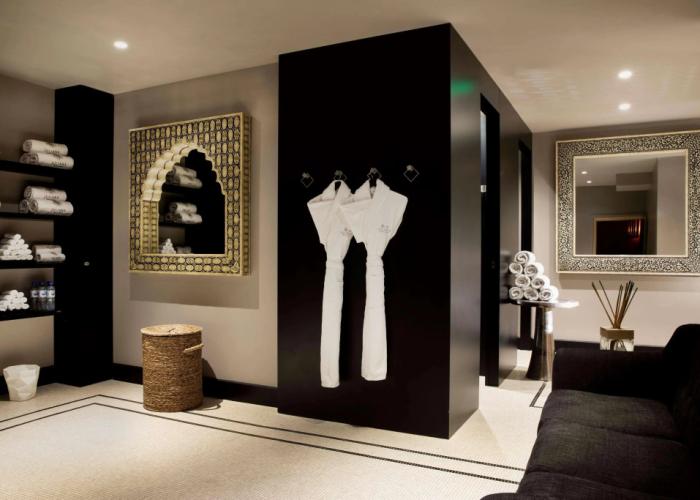 The One Alma Paris