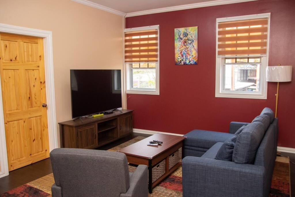 фото Carmichael Suites