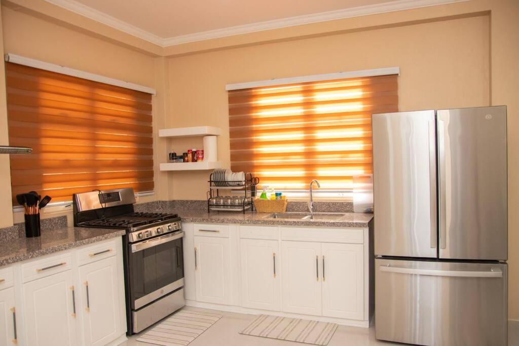 фото Carmichael Suites