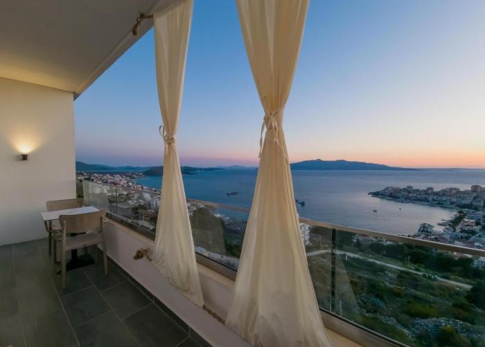 Sunset Shoreline Saranda - Sea View - Free Private Parking - Pool