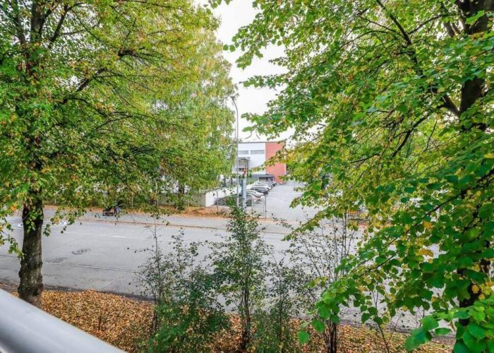 Cosy flat with good transport connections and Free parking