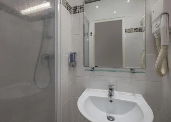 Hotel La Perle Montparnasse
