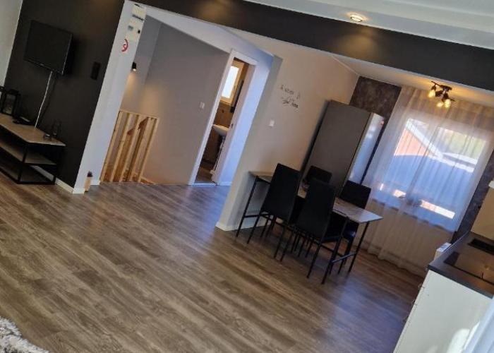 Modernt gästhus på 90 m2 för upp till 8 personer