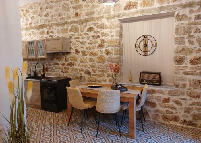 Stone-built Villa Nesseris 80 m2