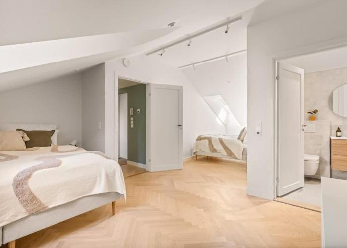 Dinbnb Apartments Grünerløkka I Penthouse with Private Rooftop I 2-Bedroom with Double Queen Room & 2 Bathrooms