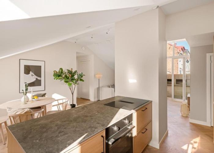 Dinbnb Apartments Grünerløkka I Penthouse with Private Rooftop I 2 Bedrooms & 2 Bathrooms