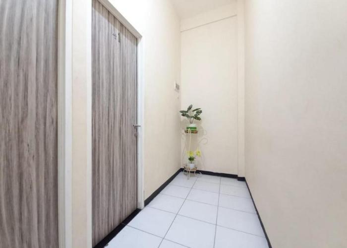 RedDoorz at Luxury Homestay near Kantor Regional II BKN Surabaya