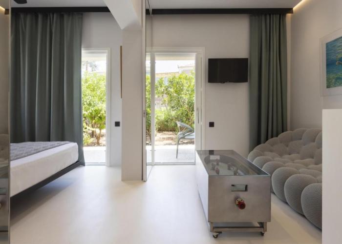 Modern studio in the heart of Old Port in Spetses