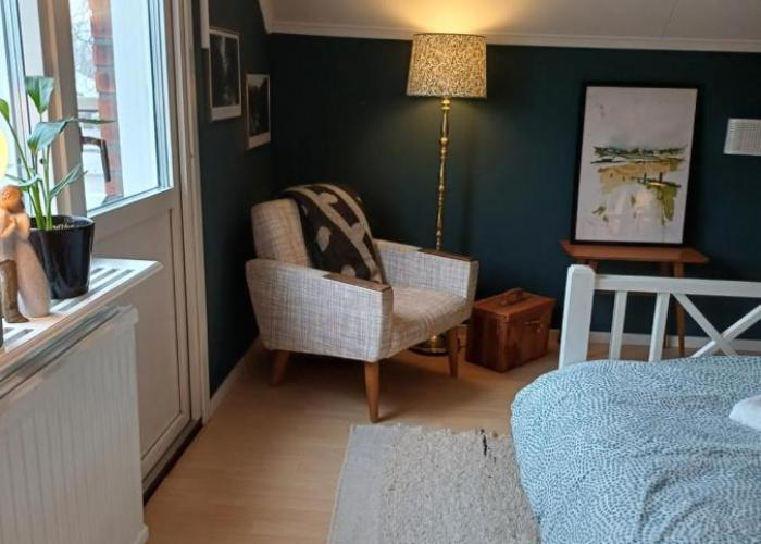 Havsnära villa med badtunna