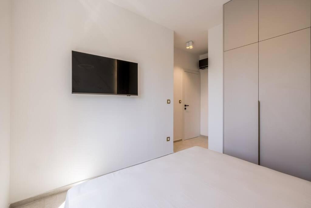 фото Hedonist