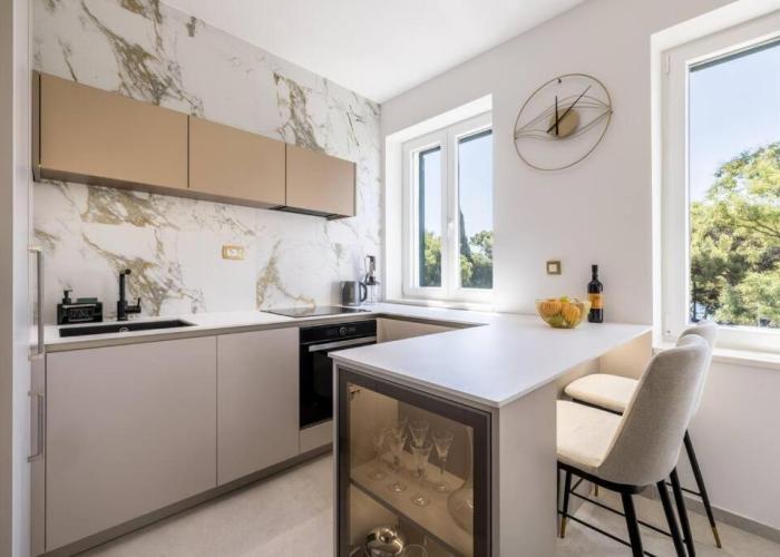Apartment Hedonist