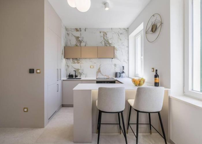 Apartment Hedonist