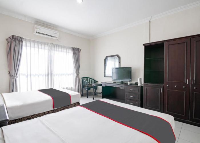 Collection O Senapelan Near Rsud Petala Bumi Formerly De Town Hotel