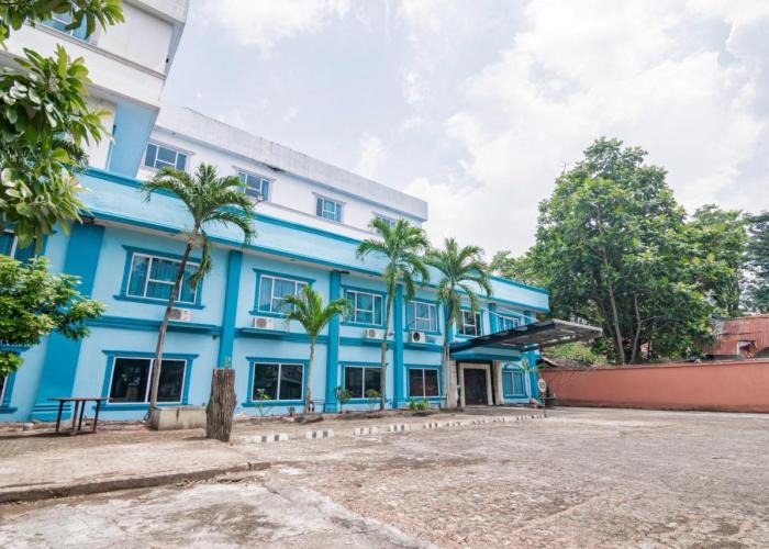 Collection O Senapelan Near Rsud Petala Bumi Formerly De Town Hotel