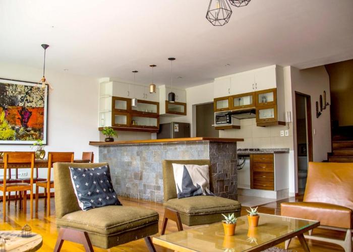 Departamento de 2 pisos en zona norte Cochabamba
