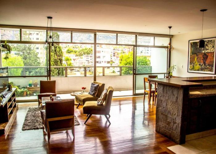 Departamento de 2 pisos en zona norte Cochabamba