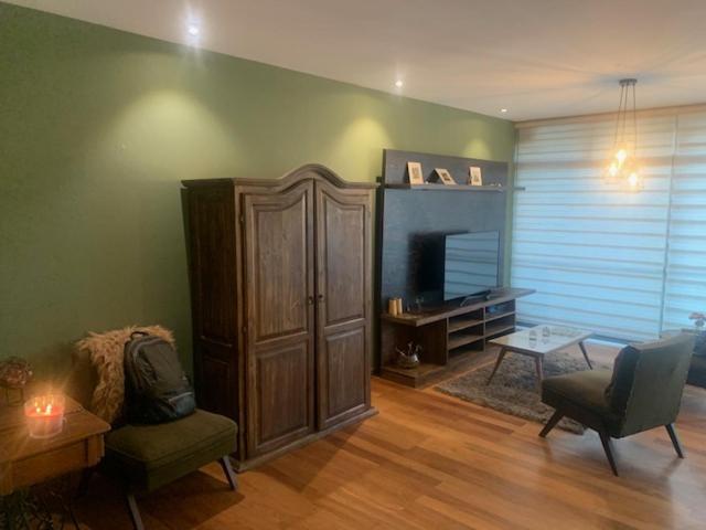 Departamento de 2 pisos en zona norte Cochabamba