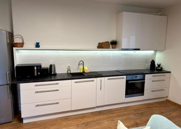 Central City Stay, 3-Bedroom & Free Parking!
