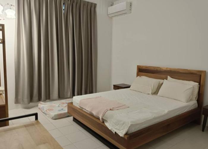 Cozy, Spacious Gambang Homestay