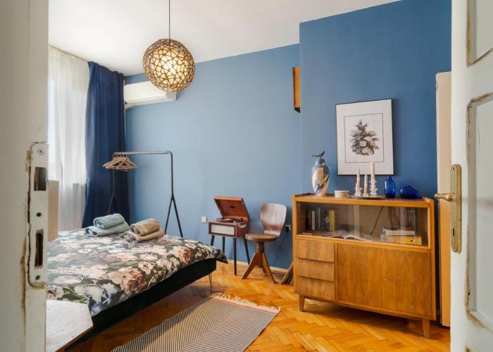 ART-ament, a unique central flat