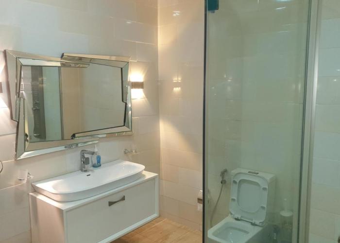 Luxroy Apartments