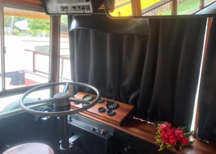 Moe Bus House