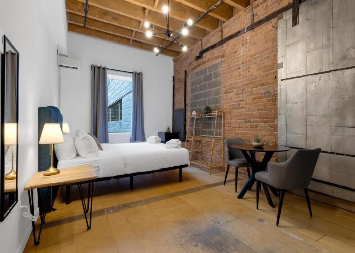 The Little Prince Rooms-Old Montreal
