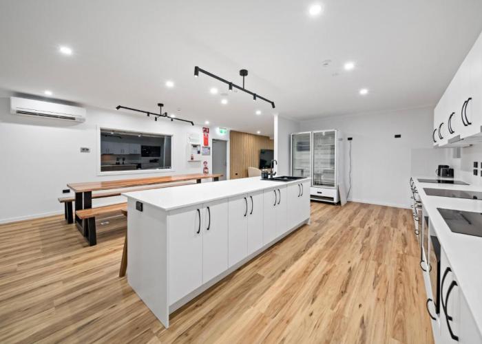 The Pier Pods on the water- 50m from Townsville bus terminal and ferry terminal- Passport ID requried