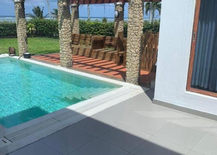 Luxurious Beachfront Villa with Private Pool - Sultan Palace
