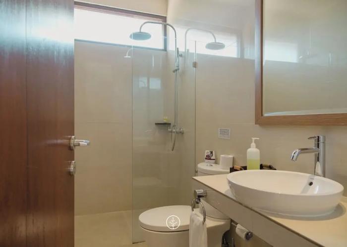 Narwastu Hill View Villa 6 bedrooms with a private slide pool