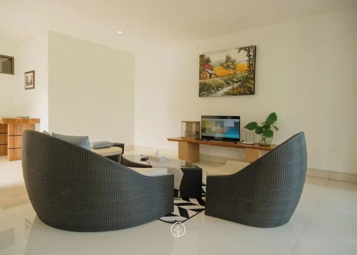 Narwastu Hill View Villa 6 bedrooms with a private slide pool