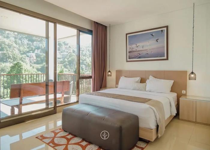 Narwastu Hill View Villa 6 bedrooms with a private slide pool
