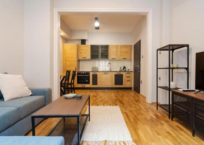 Modern design 1 bdrm, 4 guests, Top cente, Near Parliament, Self check-in