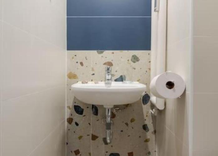 Modern design 1 bdrm, 4 guests, Top cente, Near Parliament, Self check-in