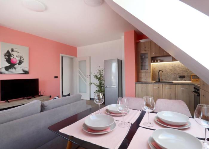 New Sofia Skyline 1BDRM Free Parking & Terrace