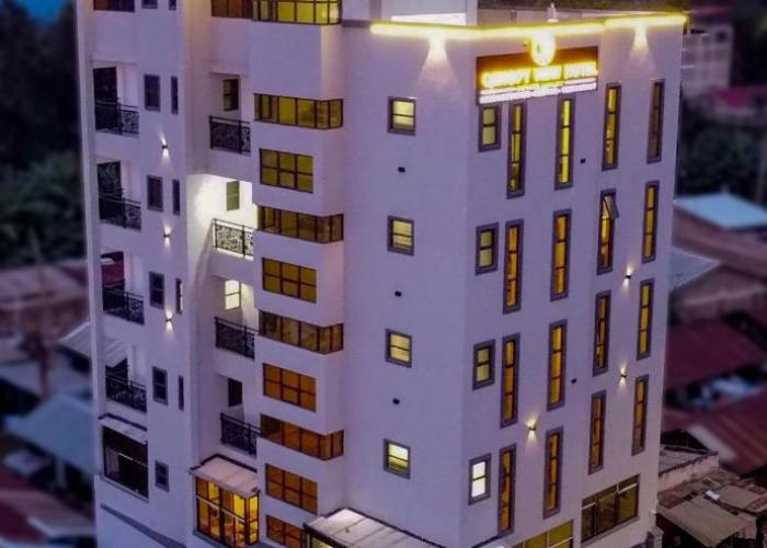 Canopy View Hotel