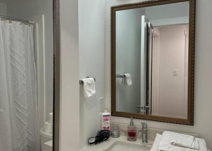 Stylish & Modern 2 Bedroom Suite