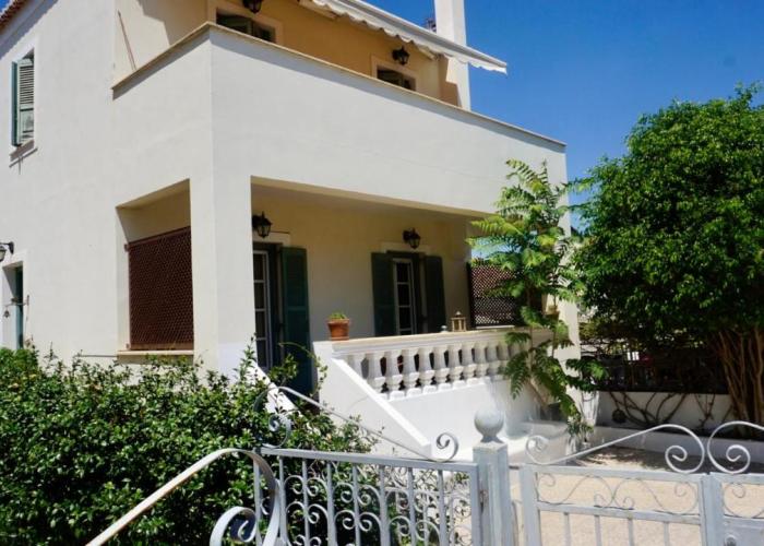 Estiades summer house