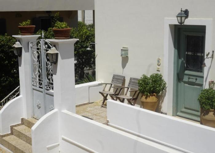 Estiades summer house