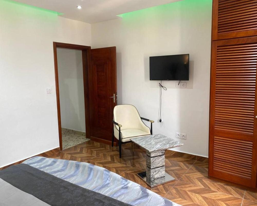 фото FAMY Hotel