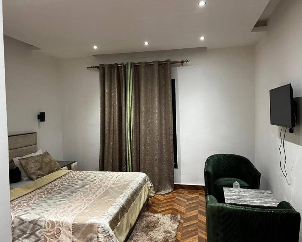 фото FAMY Hotel