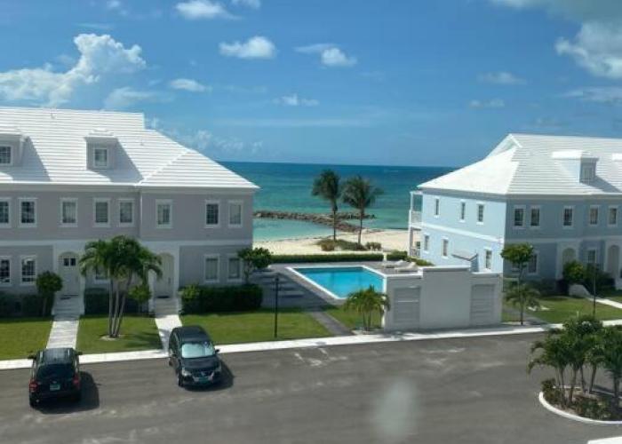 Luxury Townhouse in Palm Cay, Nassau Bahamas