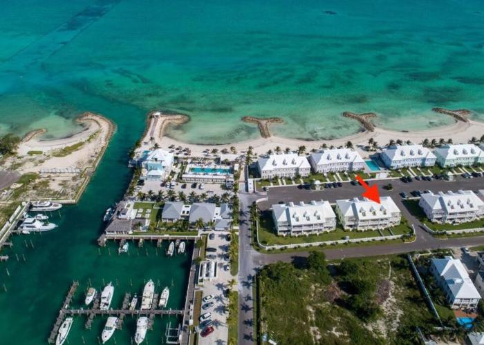 Luxury Townhouse in Palm Cay, Nassau Bahamas