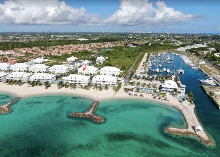 Luxury Townhouse in Palm Cay, Nassau Bahamas