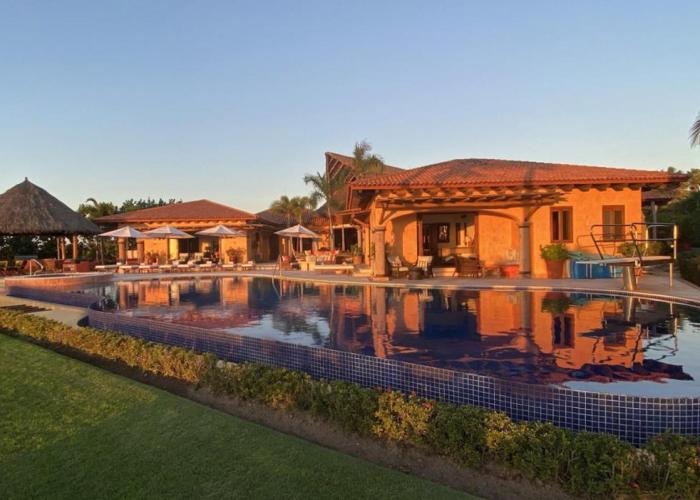 Estate Casas Enjoy 3000 USD Credit For Your Holiday Stay