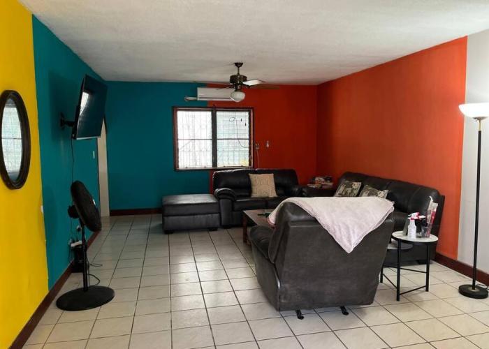 FourStoners Boutique BNB