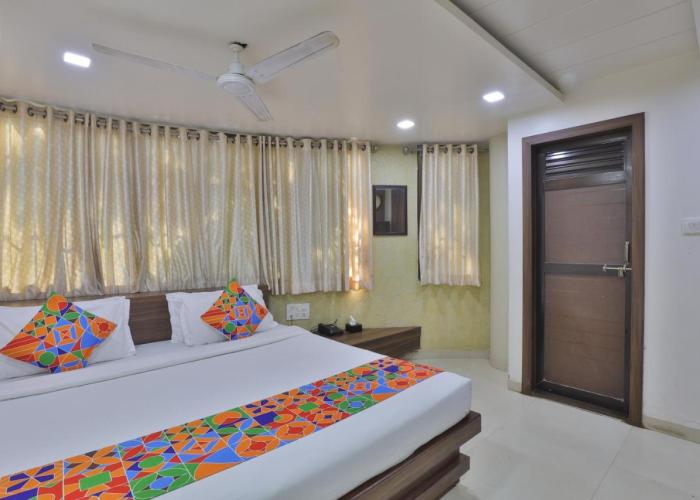 new hotel ideal