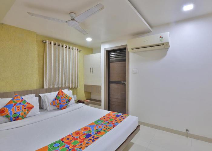 new hotel ideal